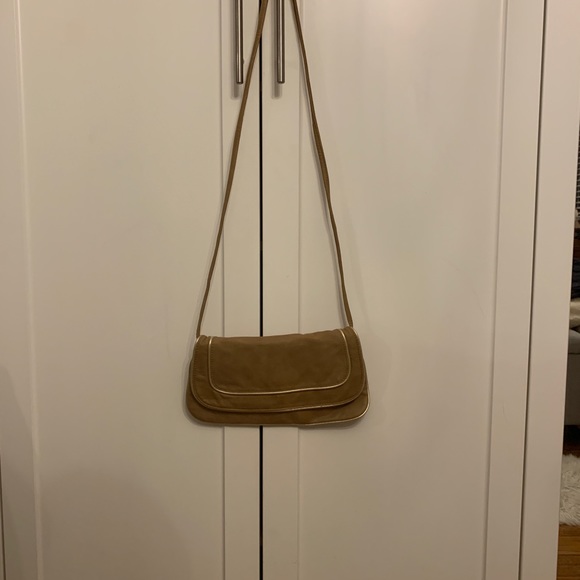 H&M vintage-inspired tan purse - Picture 3 of 11